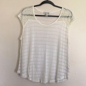 Lightweight white top. Super cute.